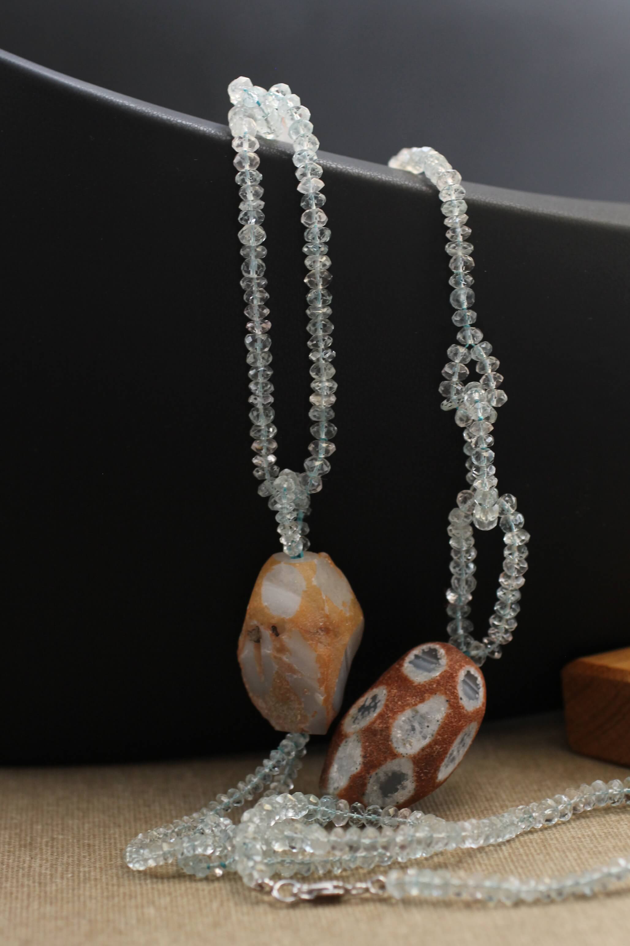 Aquamarine, Chalcedony and white Gold necklace